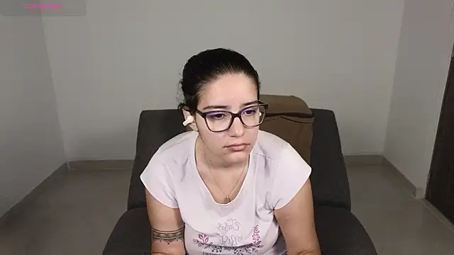 blue  moon  online show from October 2025 03:18:02 AM