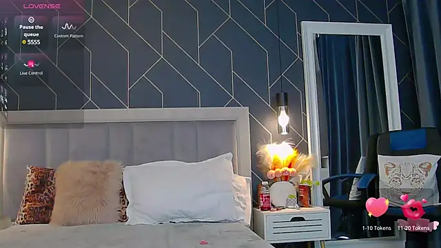 EmyLaveau online show from January 2025 06:13:01 AM