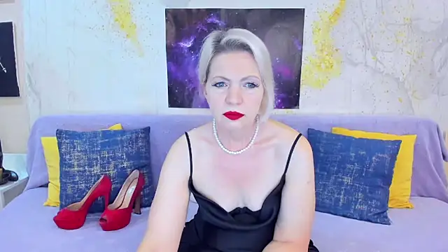 BeautyName online show from December 2025 04:42:02 AM