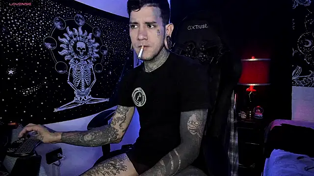 Snapshot of josh__ackerman chatting on February 2025 10:50:02 PM josh ackerman online show from February 2025 10:50:02 PM