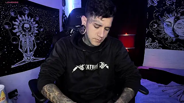 Snapshot of josh__ackerman chatting on March 2025 02:30:02 AM josh ackerman online show from March 2025 02:30:02 AM