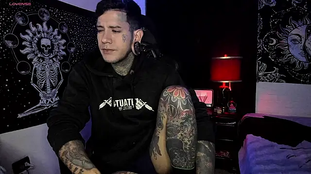 Snapshot of josh__ackerman chatting on March 2025 05:55:02 AM josh ackerman online show from March 2025 05:55:02 AM