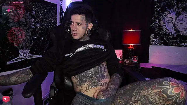 Snapshot of josh__ackerman chatting on March 2025 03:23:02 AM josh ackerman online show from March 2025 03:23:02 AM