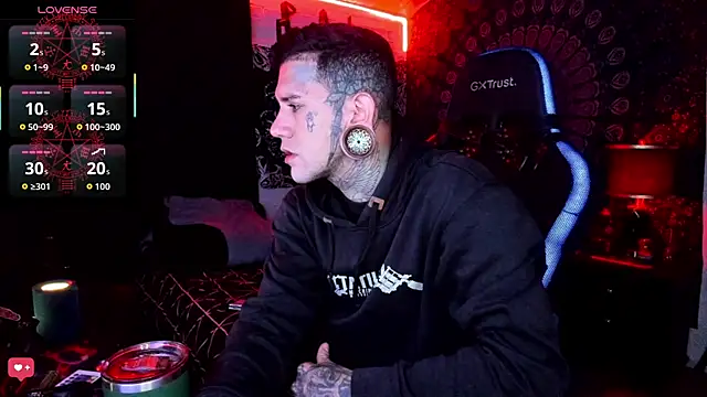 Snapshot of josh__ackerman chatting on September 2025 01:35:02 PM josh ackerman online show from September 2025 01:35:02 PM