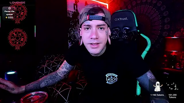 Snapshot of josh__ackerman chatting on October 2025 10:50:02 PM josh ackerman online show from October 2025 10:50:02 PM