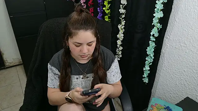 ann bronw online show from November 2025 12:09:01 AM