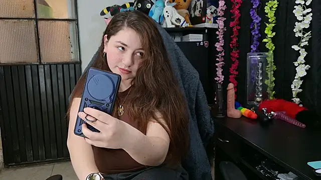 ann bronw online show from November 2025 03:33:02 PM