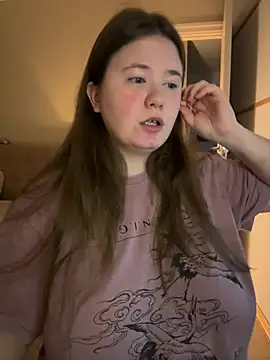 Snapshot of remirann_ chatting on February 2025 07:00:01 PM remirann online show from February 2025 07:00:01 PM