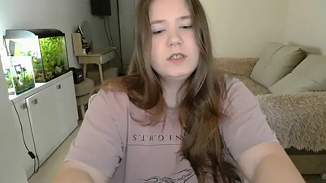 Snapshot of remirann_ chatting on February 2025 12:14:02 PM remirann online show from February 2025 12:14:02 PM