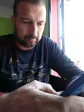 Snapshot of juandi21cm chatting on January 2025 03:04:02 PM juandi21cm online show from January 2025 03:04:02 PM