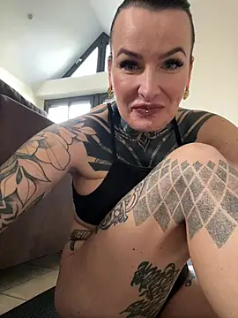 InkedBiitch online show from February 2025 10:18:02 AM