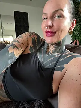 InkedBiitch online show from June 2026 04:37:02 AM