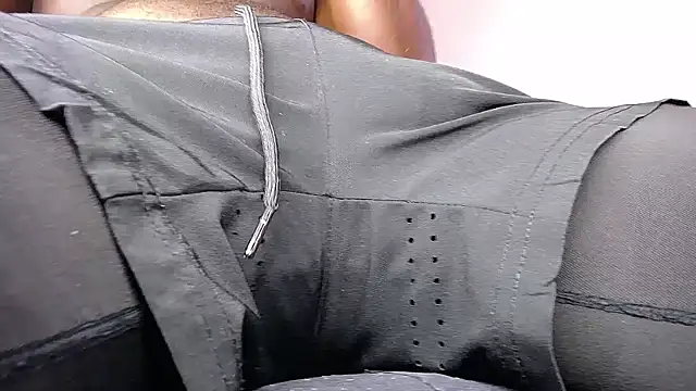 MAXJONES 2 online show from April 2026 08:36:02 PM