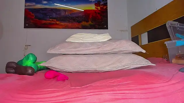  ebony-queen  online show from March 2025 06:00:01 PM