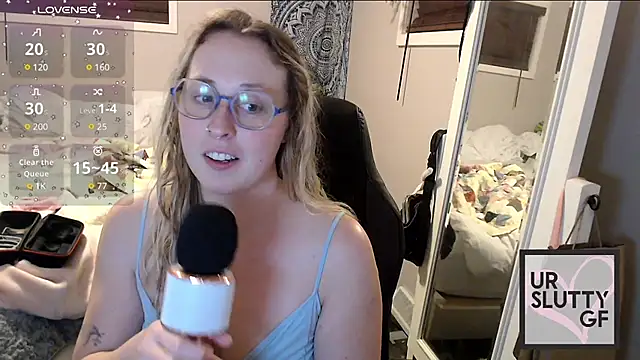 Snapshot of ursluttygf chatting on December 2024 03:22:02 AM ursluttygf online show from December 2024 03:22:02 AM