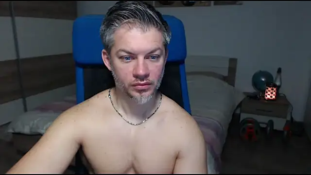 RobbyShawz online show from February 2025 05:15:02 AM