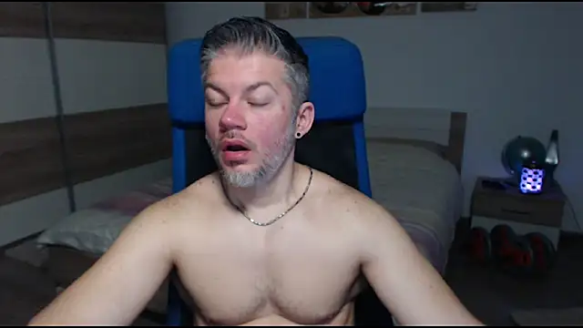 RobbyShawz online show from March 2025 06:25:02 AM