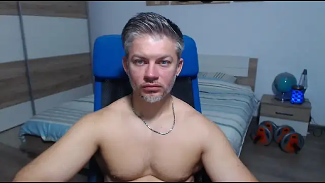 RobbyShawz online show from September 2025 06:15:02 AM