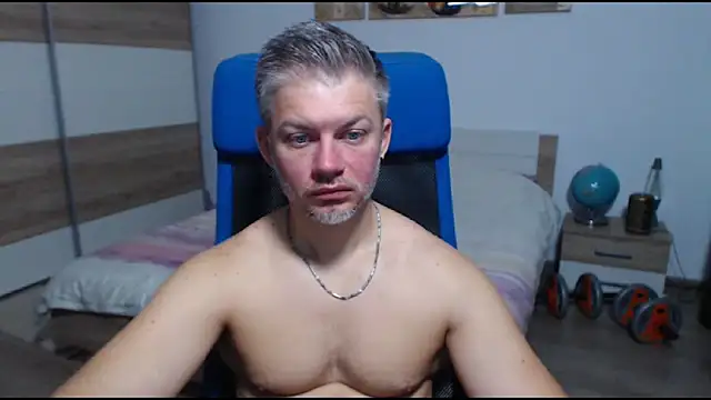 RobbyShawz online show from September 2025 06:40:01 AM