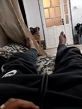 Snapshot of yacinemsila chatting on October 2025 01:23:01 PM yacinemsila online show from October 2025 01:23:01 PM