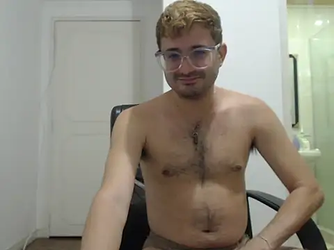 Snapshot of peterannaud chatting on January 2025 11:02:01 AM peterannaud online show from January 2025 11:02:01 AM