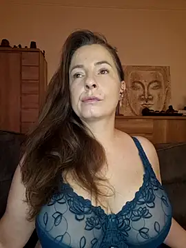 cristalines online show from September 2025 05:04:02 PM