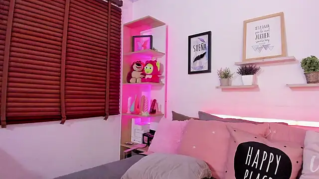 Nata Villalobos online show from February 2026 02:08:02 AM