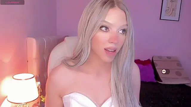 Snapshot of EvaEvangeline chatting on February 2025 01:00:02 PM EvaEvangeline online show from February 2025 01:00:02 PM