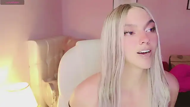 Snapshot of EvaEvangeline chatting on October 2025 05:50:02 AM EvaEvangeline online show from October 2025 05:50:02 AM