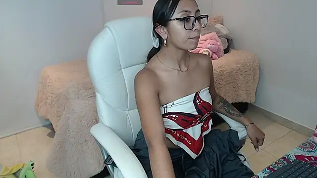 Snapshot of Gabi_morales chatting on December 2024 03:04:02 AM Gabi morales online show from December 2024 03:04:02 AM