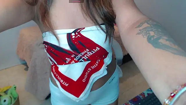 Snapshot of Gabi_morales chatting on December 2024 06:11:02 AM Gabi morales online show from December 2024 06:11:02 AM