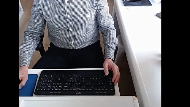 dutchpornking online show from March 2026 07:01:01 AM