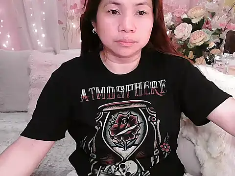 Snapshot of OhmyPinay chatting on June 2026 09:26:02 AM OhmyPinay online show from June 2026 09:26:02 AM