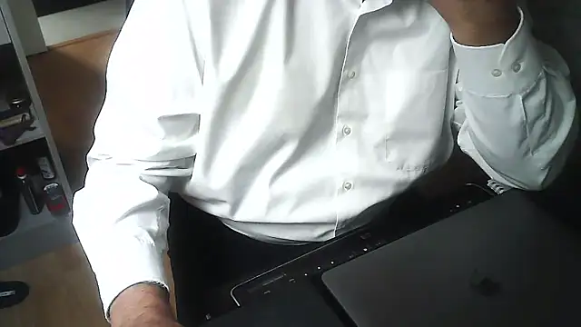 DUDURAxh online show from December 2024 10:27:02 AM