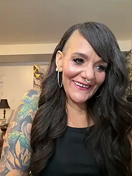 Xoxobigbooty online show from November 2025 12:26:01 PM