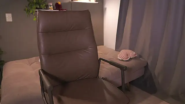 HannahEvanss online show from February 2026 12:01:02 PM