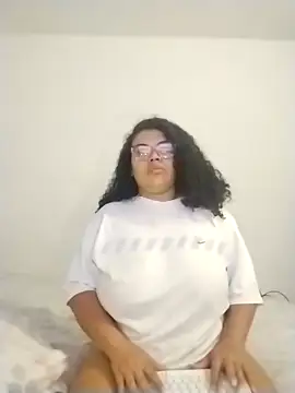 mabigomez00 online show from April 2026 09:13:01 AM