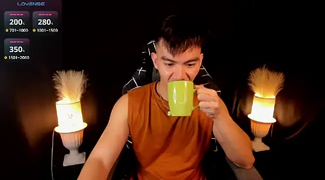 000batman000 online show from March 2025 12:33:02 PM