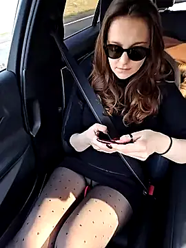 Tinas5 online show from March 2026 07:58:02 AM