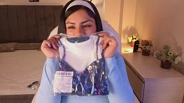 Catalinaa martinez online show from November 2025 03:12:02 AM