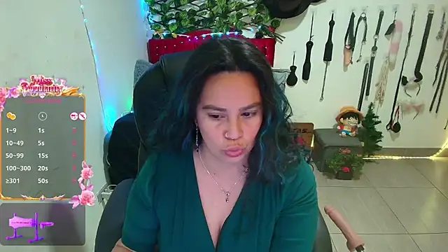 Snapshot of elektra_32 chatting on July 2026 06:05:01 AM elektra 32 online show from July 2026 06:05:01 AM
