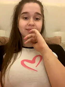 HornyGirlH online show from October 2025 10:10:01 PM