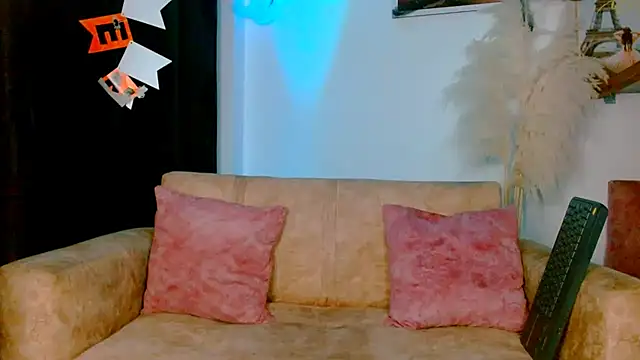 veronica villalba online show from November 2025 02:14:01 AM