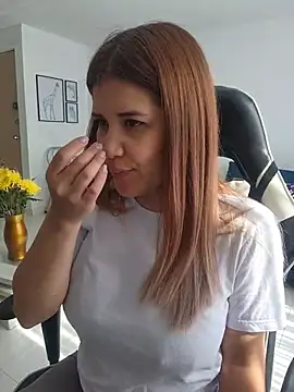 jnilu1227 online show from February 2026 02:00:02 PM