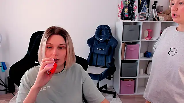 hotblonds online show from March 2026 11:28:02 AM