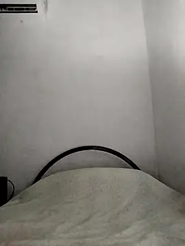 Annerae online show from April 2026 04:33:01 PM