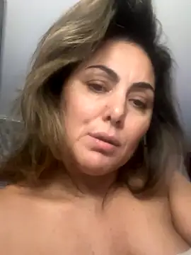 Emma roqueen online show from November 2025 10:09:01 PM