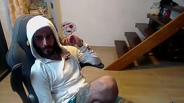 Snapshot of harry_reems1 chatting on January 2025 11:38:02 PM harry reems1 online show from January 2025 11:38:02 PM