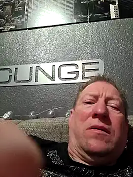 Snapshot of tomtom111111 chatting on March 2025 11:45:02 PM tomtom111111 online show from March 2025 11:45:02 PM