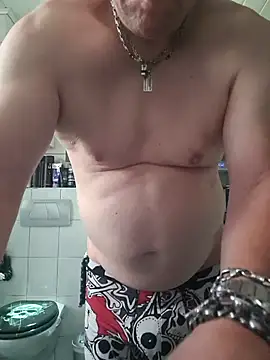 Snapshot of tomtom111111 chatting on September 2025 10:05:01 AM tomtom111111 online show from September 2025 10:05:01 AM